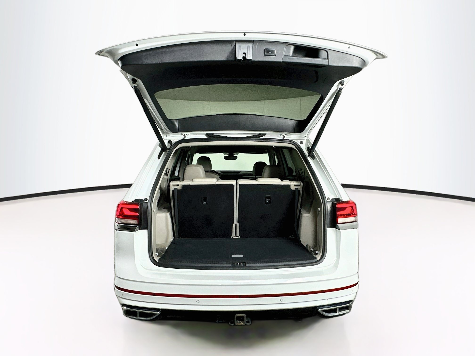 Used 2021 Volkswagen Atlas SEL R-Line FWD image 31