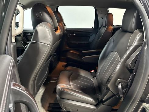 Used 2015 Chevrolet Traverse LTZ AWD/4WD image 29