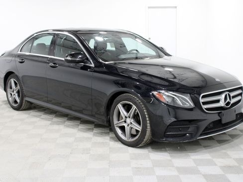Used 2017 Mercedes-Benz E 300 4MATIC image 1