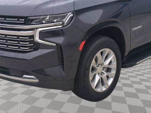 Used 2023 Chevrolet Tahoe Premier AWD/4WD image 9