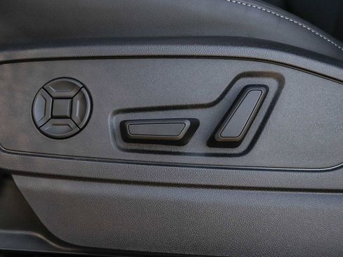 New 2025 Audi Q5 Premium image 25