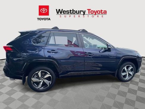 Used 2023 Toyota RAV4 SE w/ Weather & Moonroof Package AWD/4WD image 6