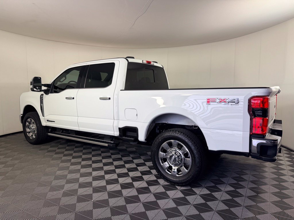 Used 2025 Ford F350 Lariat w/ Chrome Package AWD/4WD image 10