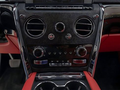 Used 2023 Rolls-Royce Cullinan image 42