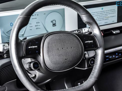 Used 2024 Hyundai Ioniq 5 Limited image 15