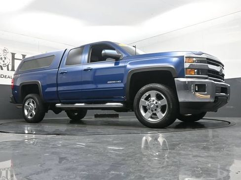 Used 2018 Chevrolet Silverado 2500 LT w/ All Star Edition AWD/4WD image 2