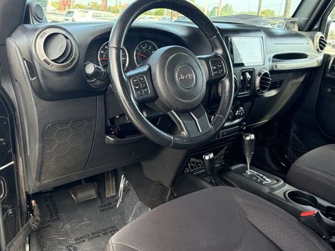 Used 2014 Jeep Wrangler Unlimited Sport w/ Quick Order Package 24S AWD/4WD image 21