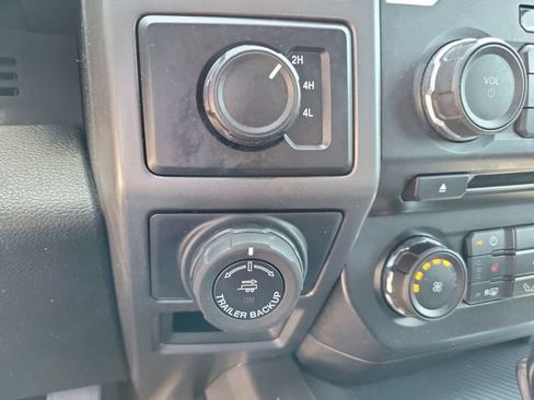 Used 2018 Ford F150 XLT w/ Equipment Group 302A Luxury AWD/4WD image 30