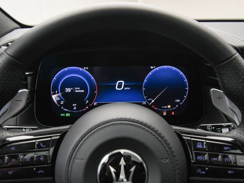 New 2025 Maserati Grecale GT AWD/4WD image 15