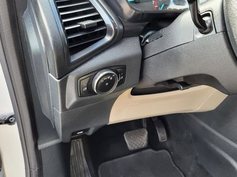 Used 2020 Ford EcoSport S image 18