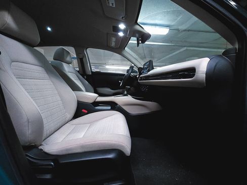 Certified 2024 Honda HR-V LX image 32