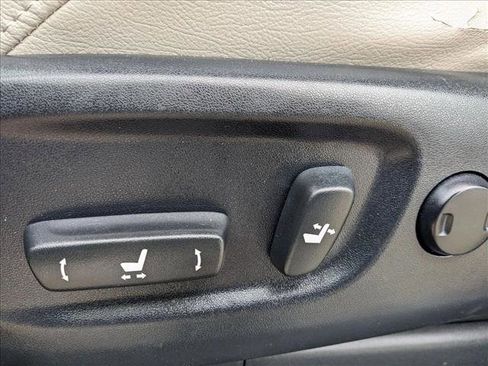 Used 2016 Toyota 4Runner SR5 image 11