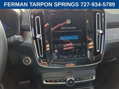 Certified 2025 Volvo XC40 B5 Core image 26