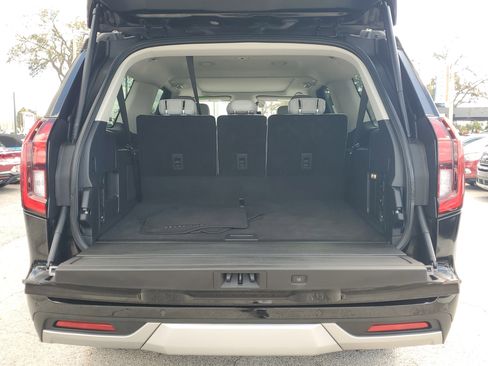 Certified 2025 Ford Expedition Max Platinum image 10