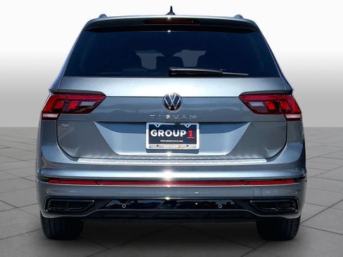 Used 2024 Volkswagen Tiguan SE R-Line FWD image 4