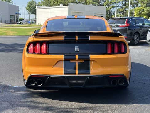 Used 2018 Ford Mustang Shelby GT350 w/ Convenience Package RWD image 12