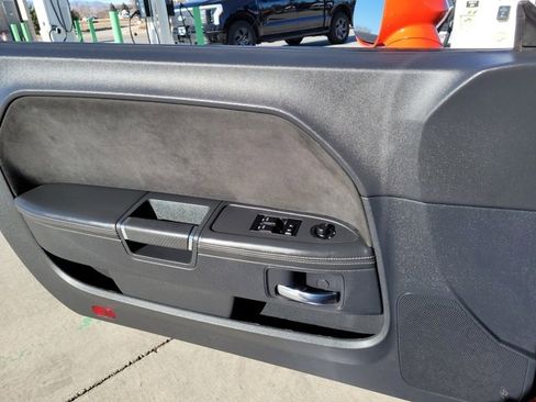 Used 2008 Dodge Challenger SRT8 image 7