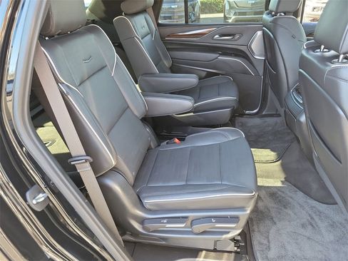 Certified 2023 Cadillac Escalade Premium Luxury w/ Performance Package image 27