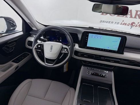 New 2026 Lincoln Aviator 2WD image 25