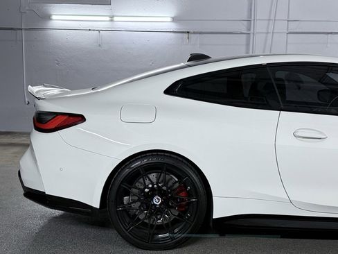 Used 2022 BMW M4 Coupe w/ Executive Package image 9