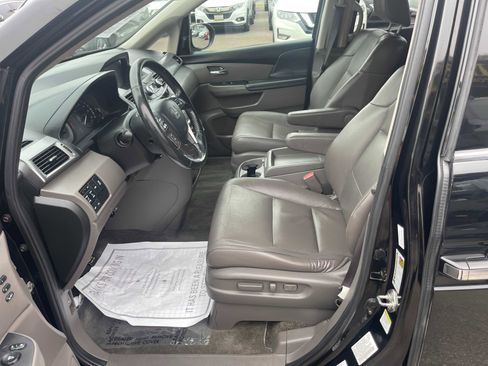 Used 2014 Honda Odyssey Touring Elite image 22