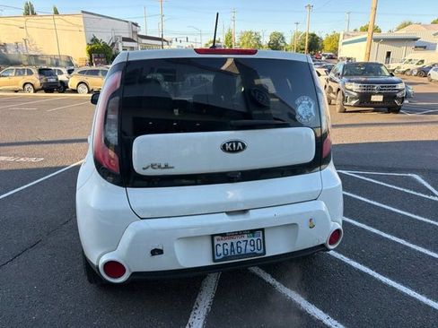 Used 2016 Kia Soul ! w/ Premium Package FWD image 7