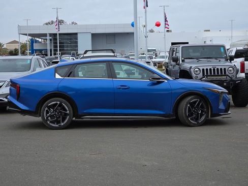 New 2025 Kia K4 GT-Line w/ GT-Line Sunroof Package image 4