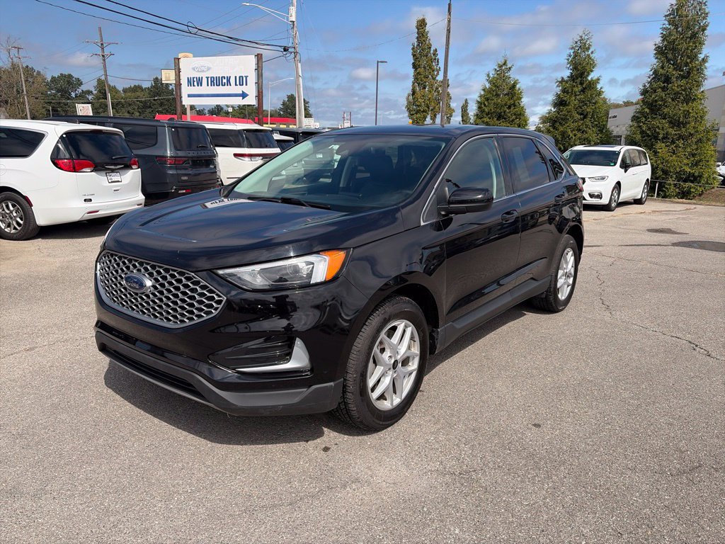 Used 2023 Ford Edge SEL AWD/4WD image 2