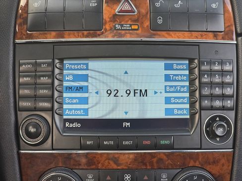 Used 2009 Mercedes-Benz CLK 350 Coupe image 17