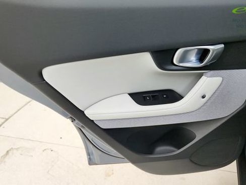 Used 2023 Polestar Polestar 2 w/ Pilot Pack AWD/4WD image 45