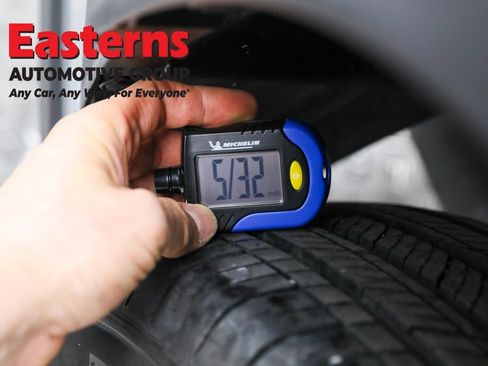 Used 2024 Toyota Corolla Cross LE image 29