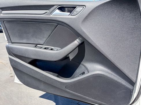 Used 2017 Audi A3 e-tron Premium Plus w/ Technology Package image 20