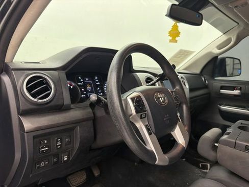Used 2020 Toyota Tundra SR5 AWD/4WD image 10