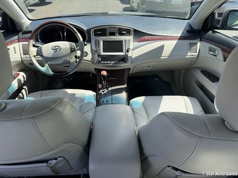 Used 2011 Toyota Avalon Limited FWD image 11