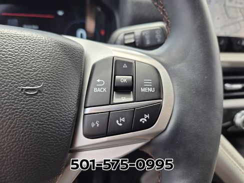 Used 2025 Ford Explorer Active w/ Active Comfort Package RWD image 27