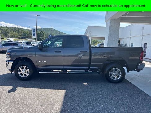 Used 2026 RAM 2500 Big Horn AWD/4WD image 24