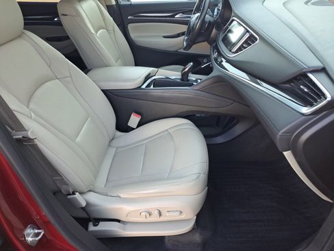 Used 2019 Buick Enclave Premium image 15