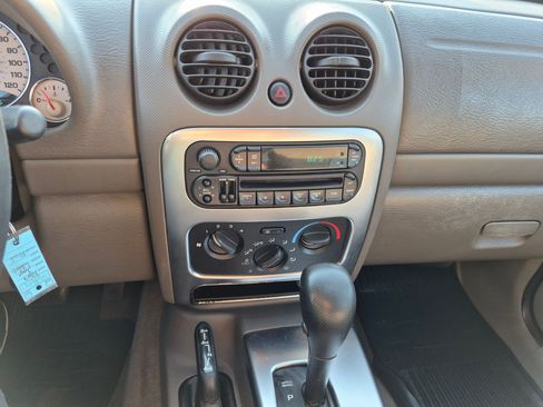 Used 2003 Jeep Liberty Limited AWD/4WD image 22