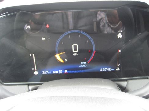 Used 2025 Chevrolet TrailBlazer LT AWD/4WD image 13