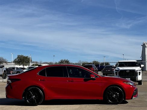 Used 2024 Toyota Camry XSE image 3