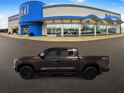 Used 2023 Toyota Tundra 1794 Edition image 5