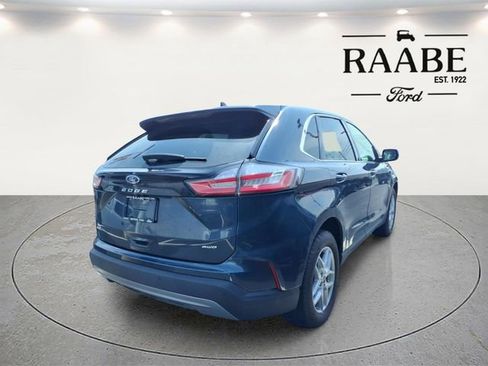 Used 2024 Ford Edge SEL w/ Convenience Package image 9