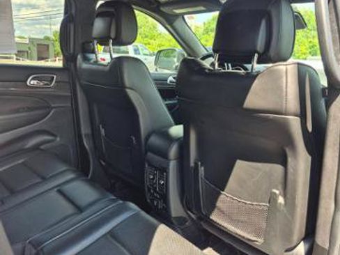 Used 2018 Jeep Grand Cherokee High Altitude RWD image 16