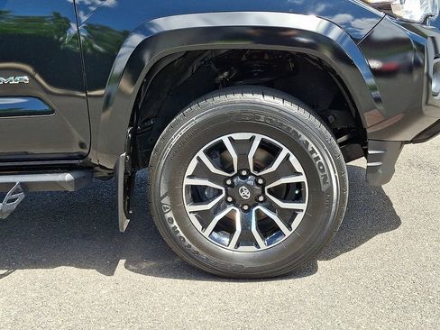 Certified 2023 Toyota Tacoma TRD Sport AWD/4WD image 8