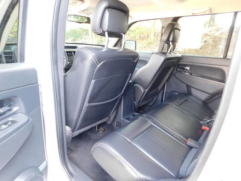 Used 2012 Jeep Liberty Sport image 20