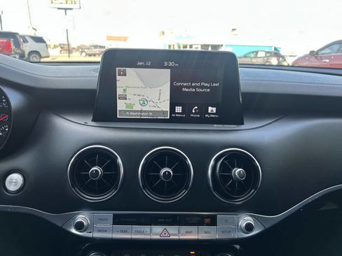 Used 2018 Kia Stinger Premium image 36