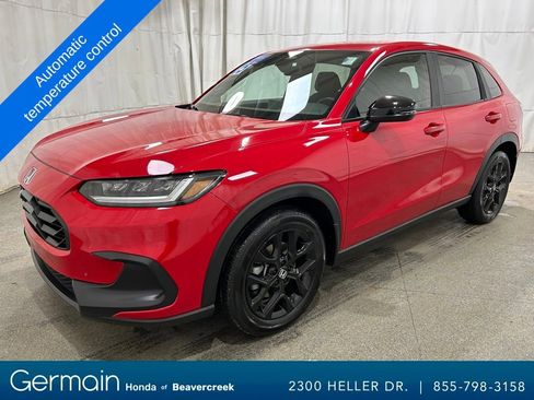 Used 2025 Honda HR-V Sport image 4