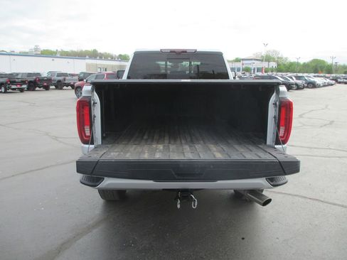 Used 2022 GMC Sierra 2500 Denali w/ Denali Ultimate Package image 9
