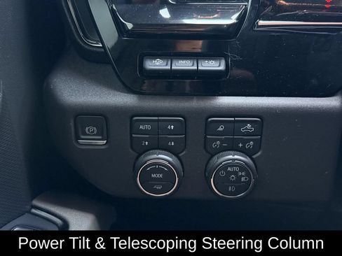 Used 2023 Chevrolet Silverado 1500 ZR2 w/ Technology Package AWD/4WD image 28
