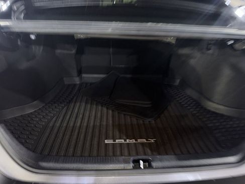 Used 2021 Toyota Camry XLE image 10